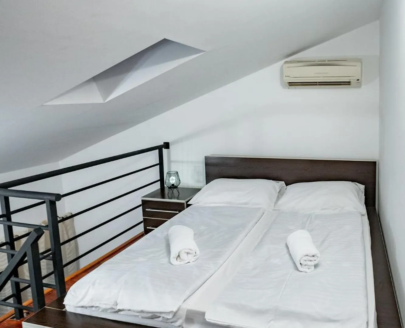 Sanic Apartments 543/A Lopar