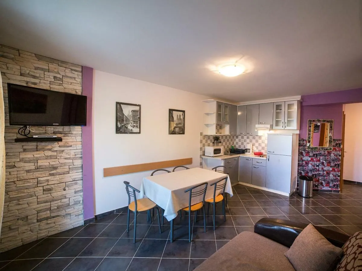 Sanic Apartments 543/A Lopar