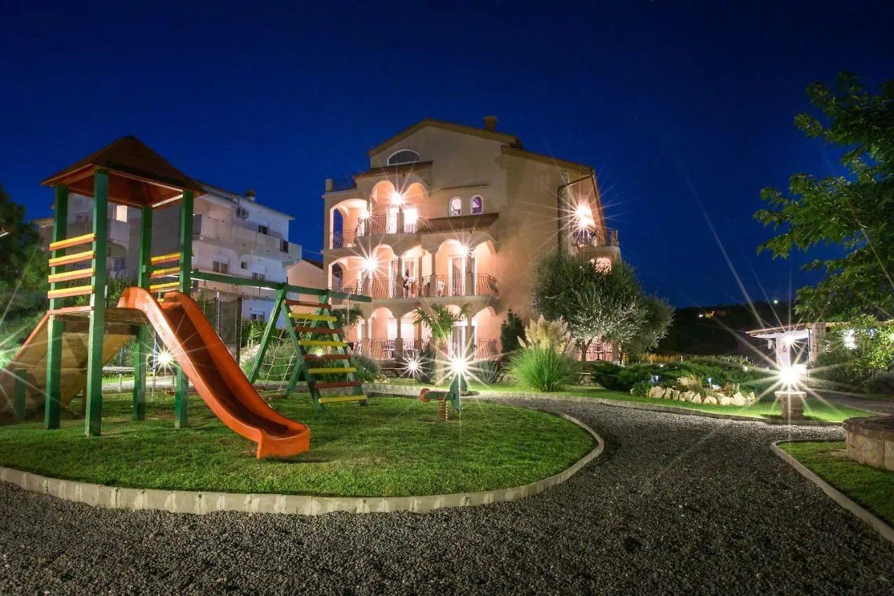Sanic Apartments 543/A Lopar